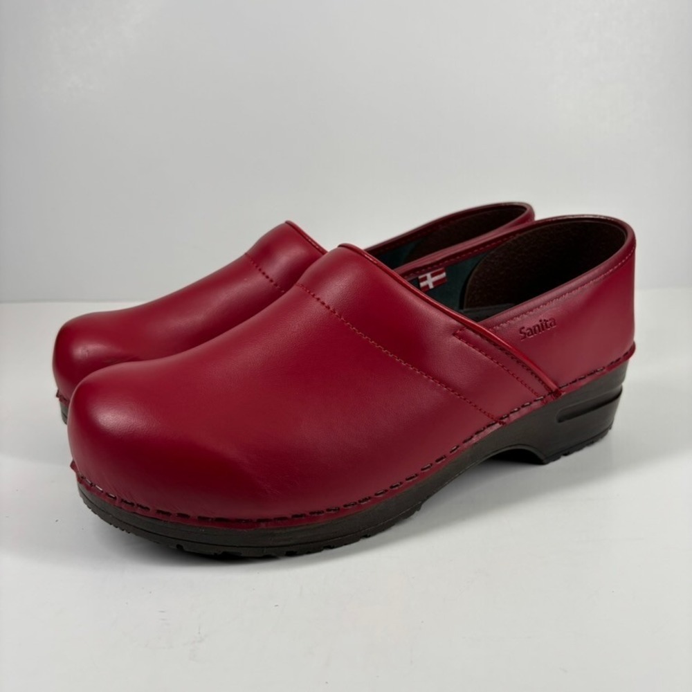 Sanita Izabella Women's‎ US 11.5–12 Red Professional Comfort Nursing Work Clogs